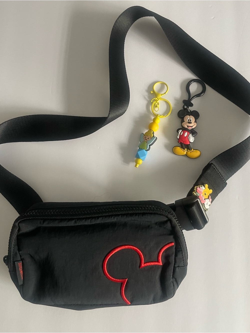 Disney x lululemon Mickey Everywhere Belt Bag 1L + Keychains & Collector Pin
